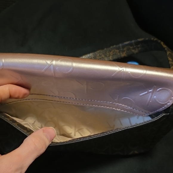 Calvin Klein Garnet Shoulder Bag in Brown and Tan With Pink Front Closure - Picture 9 of 10